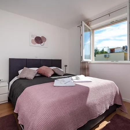Apartment Lelu Pridraga