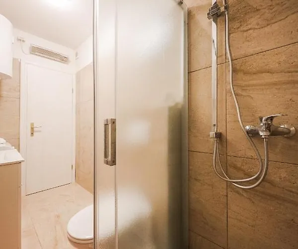 Lelu Apartment