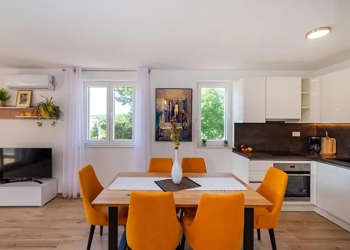 Apartment Lelu