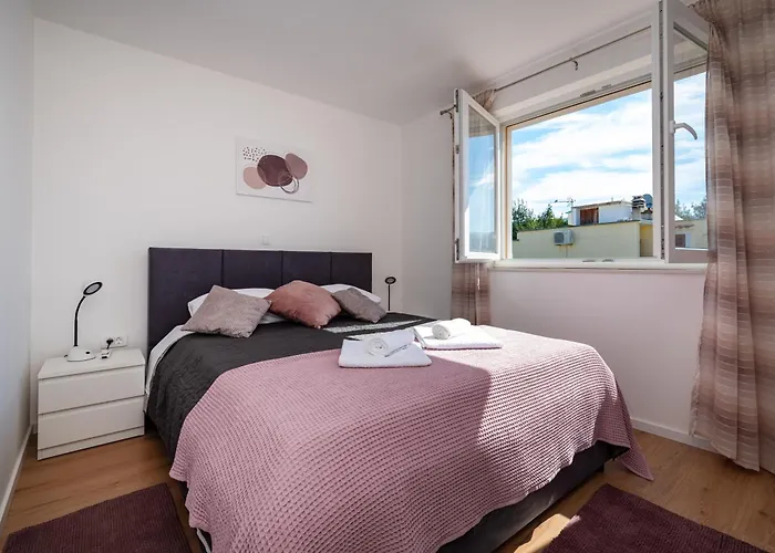Apartment Lelu Pridraga
