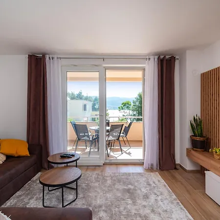 Lelu Apartman *