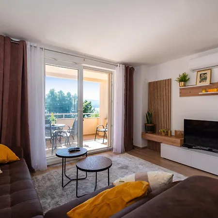 Lelu Apartman