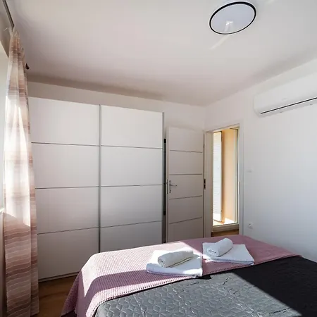 Lelu Apartment