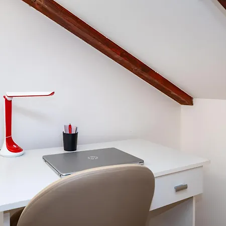 Apartman Lelu *